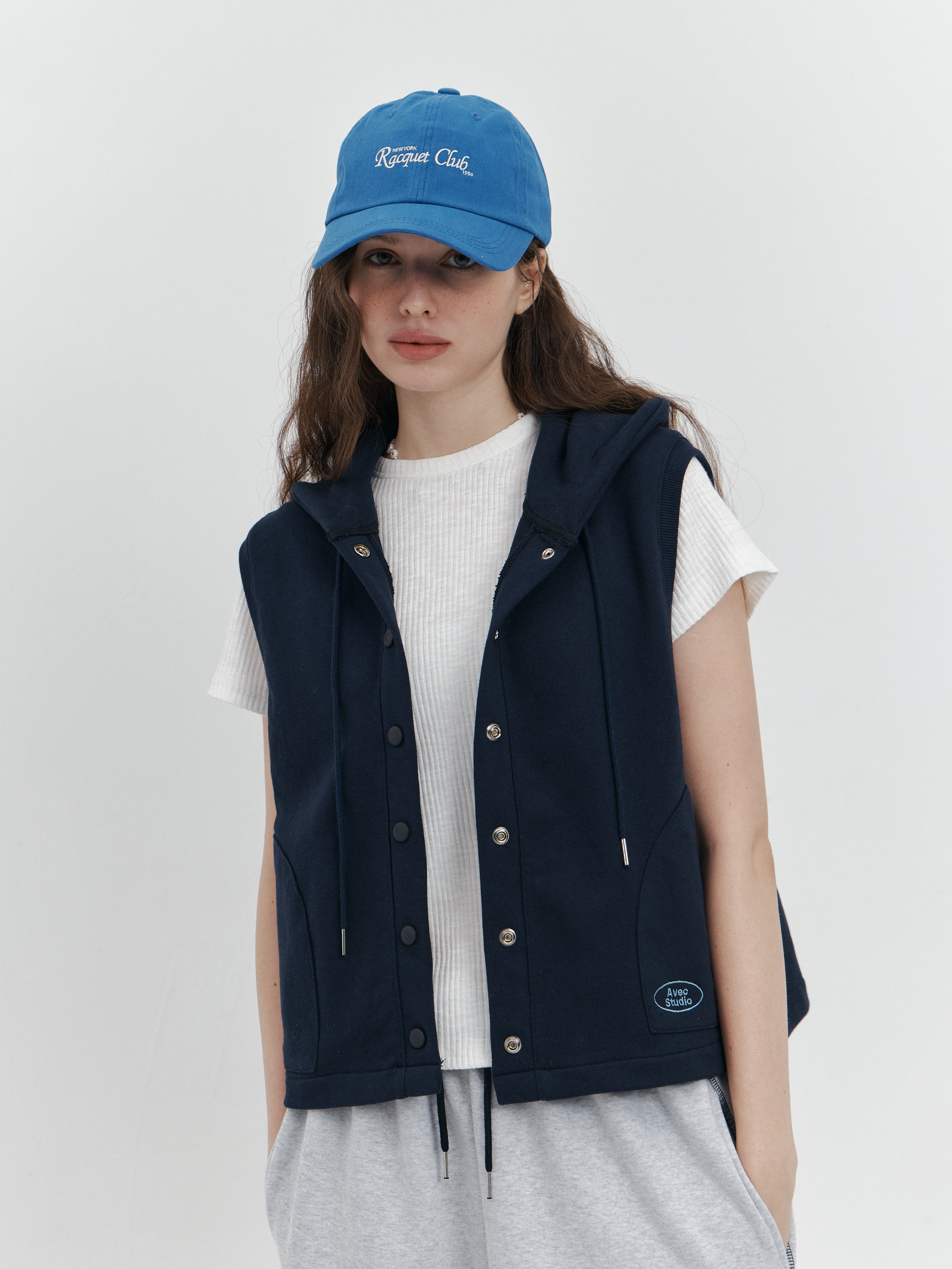 Avec Studio | MODERN HOOD VEST 레이어드 후드 베스트