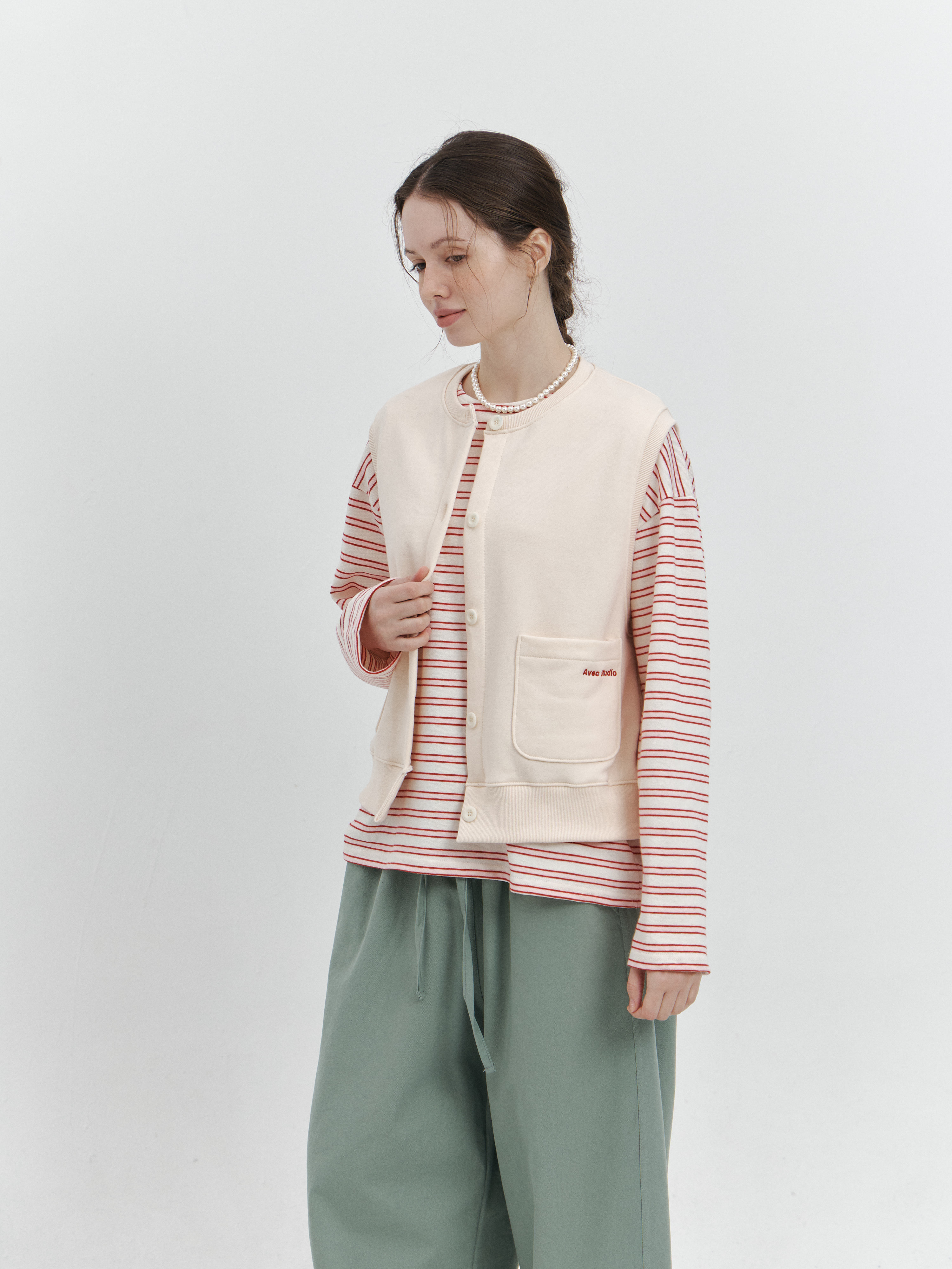 Avec Studio | CLASSIC SWEAT VEST (CREAM IVORY)