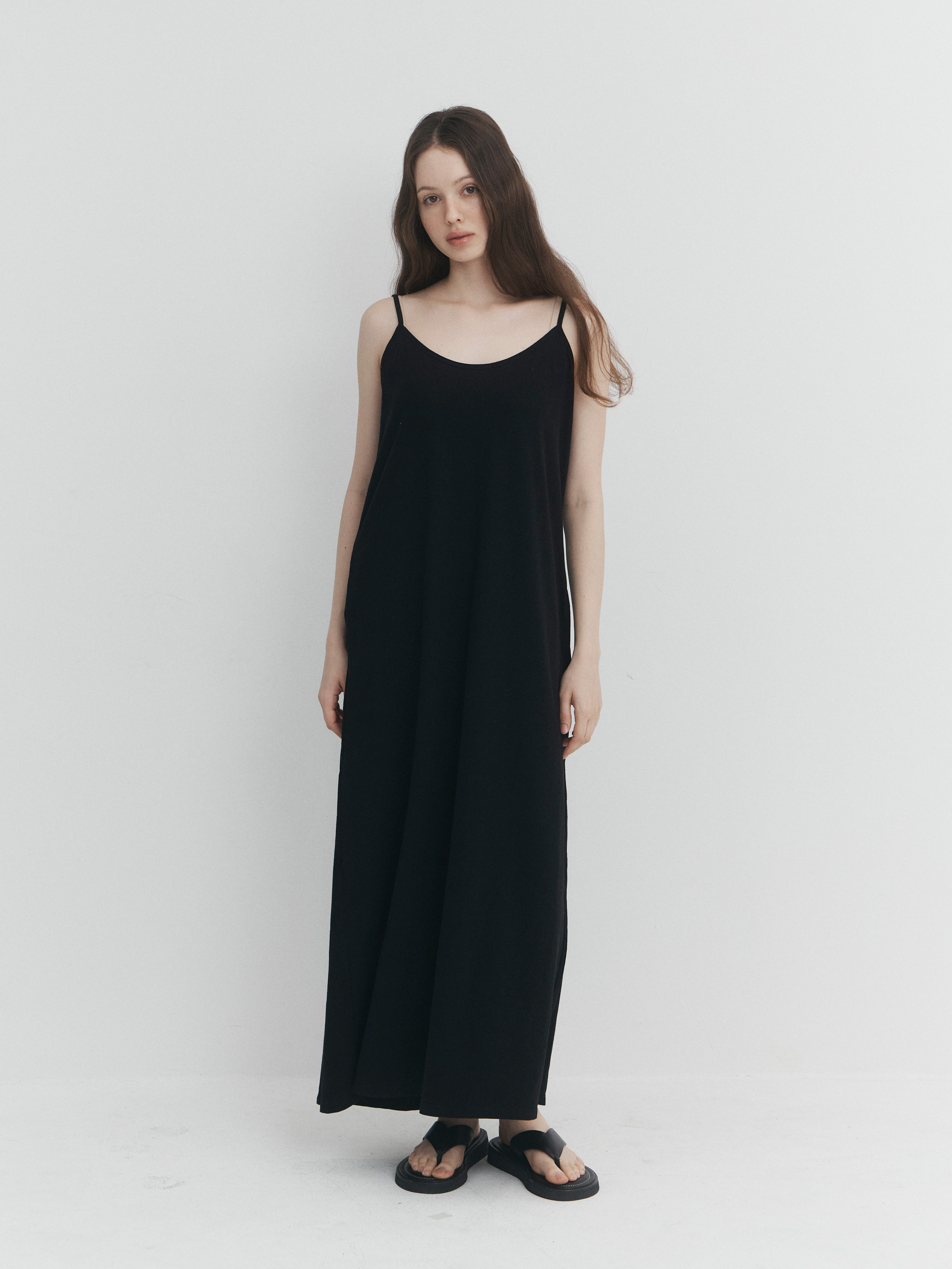 DRESSES - DRESSES - Avec Studio