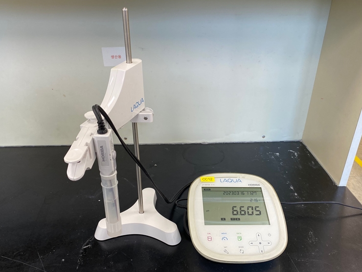 중고 HORIBA LAQUA 탁상형 pH/ORP Meter F-71 (CC12) | 바이오컨비젼