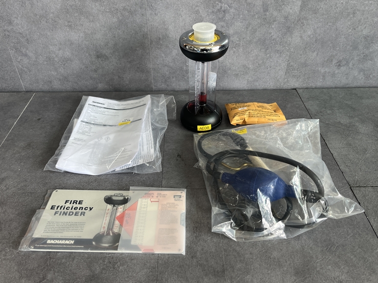 중고 Bacharach 10-5000 Combustion Test Kit (AE08)