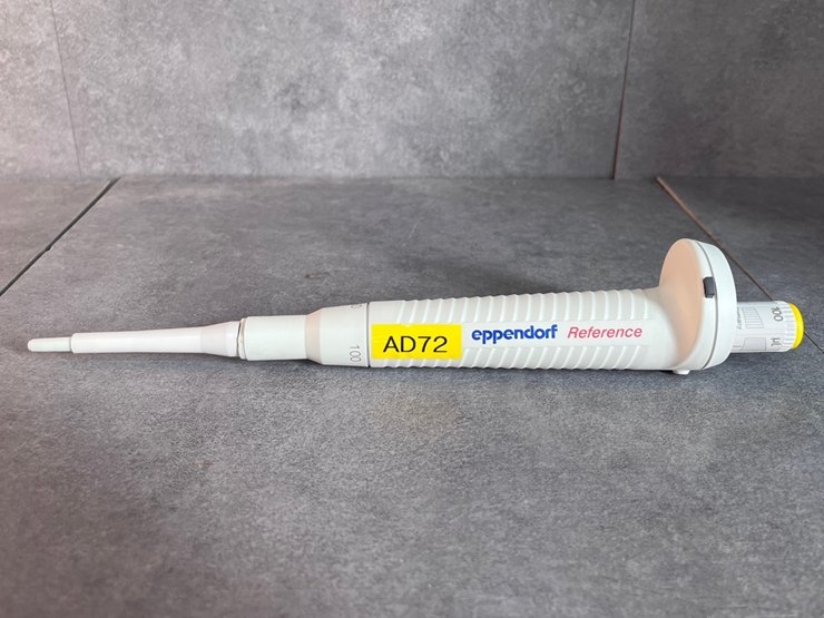 중고 Eppendorf Reference® 2 피펫 100uL (AD72)