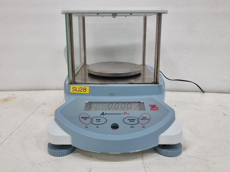 중고 Ohaus Adventurer Pro AVG413 분석 저울,  410g /0.001g  (SU28)