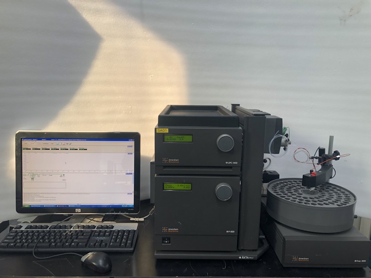 중고 Amersham Pharmacia Biotech AKTA FPLC with Frac-900 Monitor and Fraction Collector (SA01)