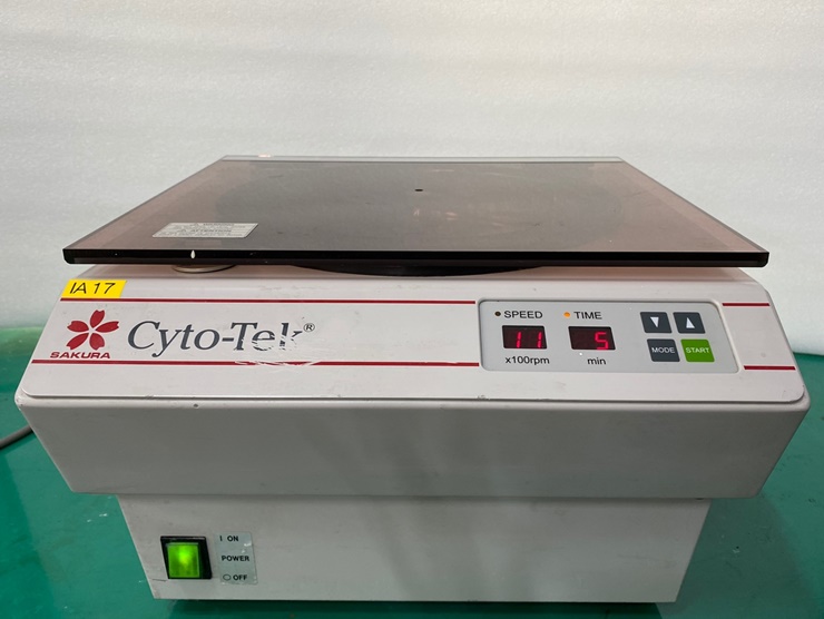 중고 Sakura Cyto-Tek 원심분리기 (IA17)