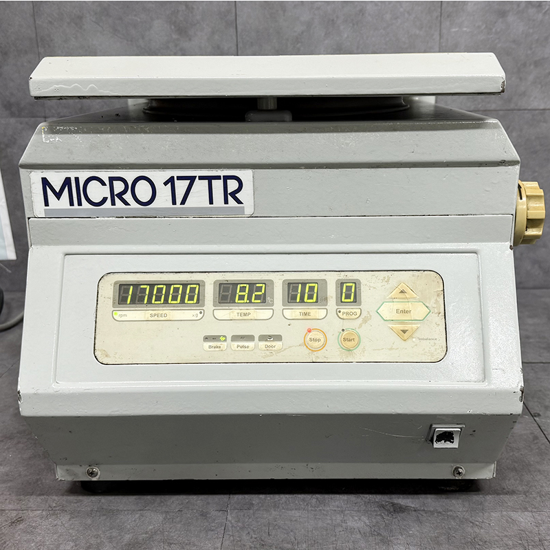 중고 한일 냉동원심분리기 Micro 17TR, 1.5 ml X 24 (KH49)