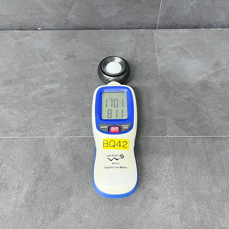 중고 Wintact WT81 디지털 럭스 미터 Digital Lux Meter (BQ42)