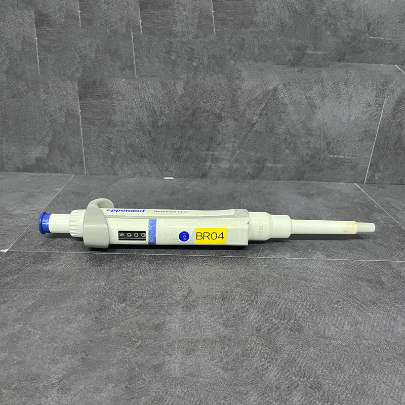 중고 Eppendorf Research plus 1000 (BR04)