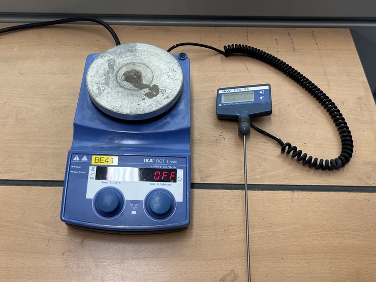 중고 IKA RCT basic Hotplate Stirrer 가열 자력 교반기 / 온도계 포함 (BE41)