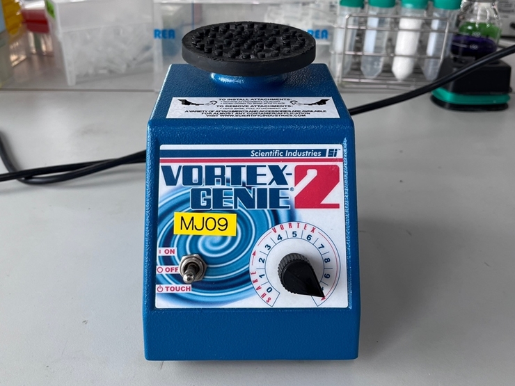 중고 Vortex Genie 2 볼텍스 믹서, 220V (MJ09)