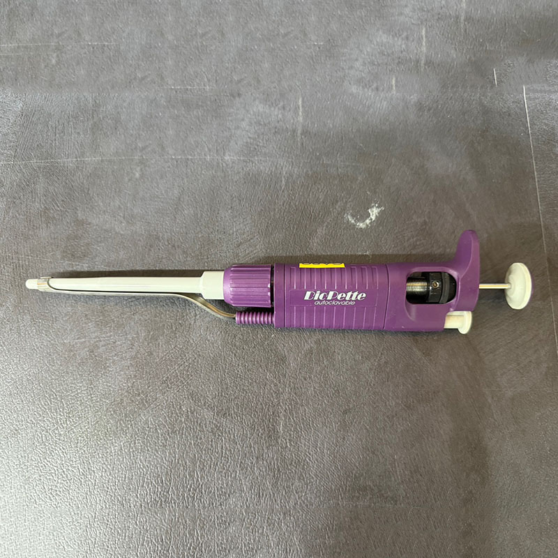 중고 Labnet Biopette autoclavable 20uL (CA80)