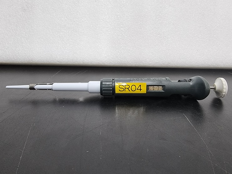 중고 길슨 PIPETMAN Classic P20, 2~20μL (SR04)