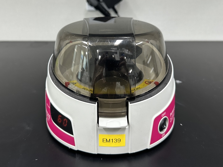 중고 CRYSTE PURISPIN 6 마이크로 원심분리기 / 1.5ml X 8 (EM139)