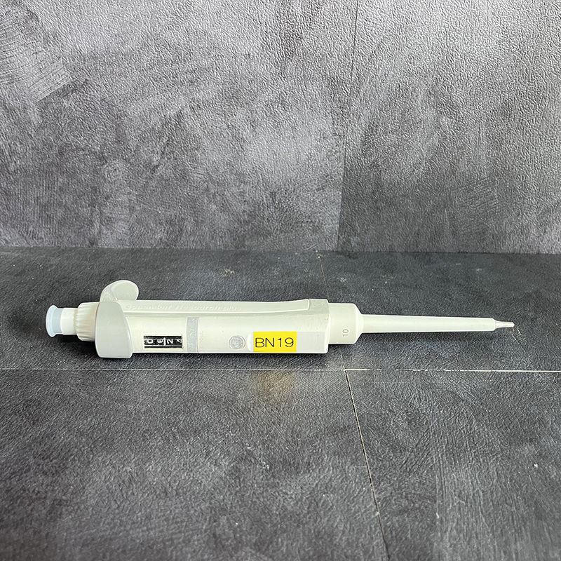 중고 Eppendorf Research plus 10 (BN19)