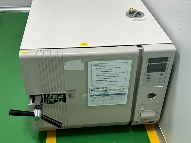 중고 TUTTNAUER 전자동 3870 EL 오토클레이브 (SN89)