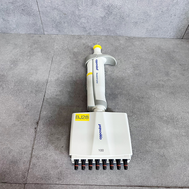 중고 Eppendorf / 8채널 멀티 피펫 8ch Multi pippet / 100uL (BJ28)