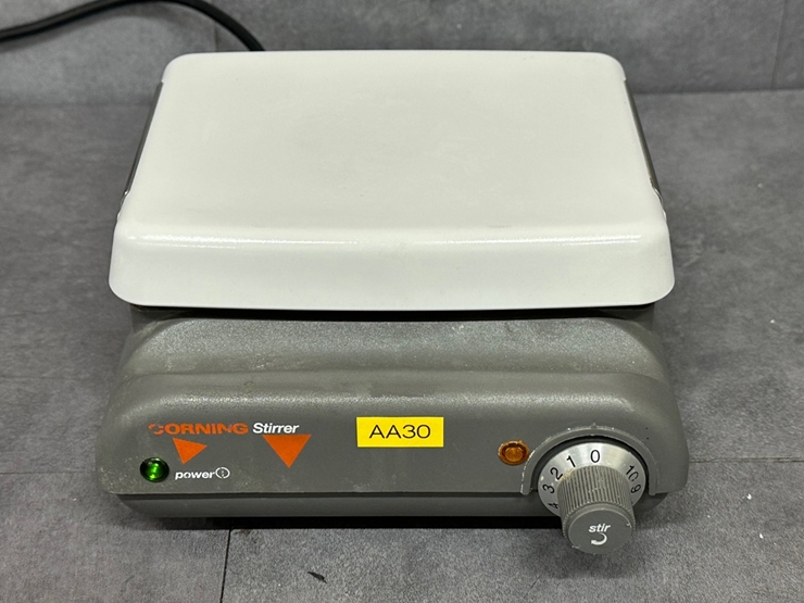 중고 Corning PC-200 Analog Hot Plates (AA30)