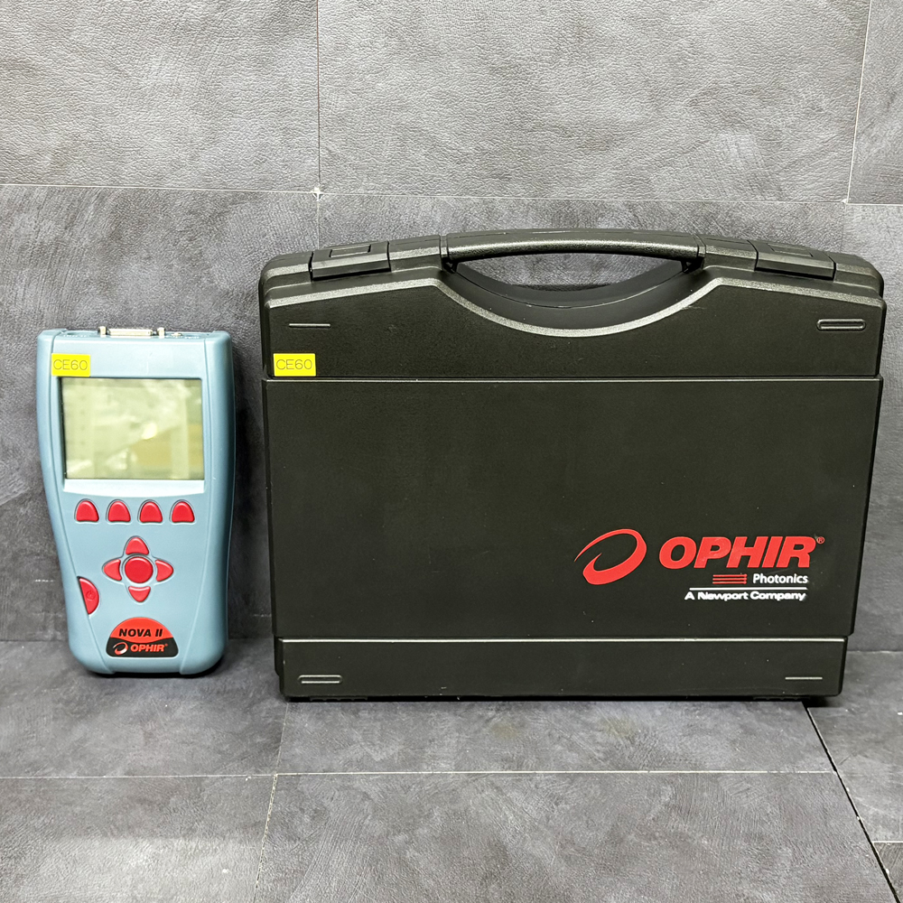 중고 Ophir NOVA II 레이저 출력 및 에너지 측정기 / Ophir PD300 센서 (CE60)