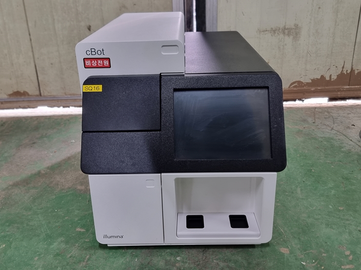중고 ILLUMINA cBot 800 DNA Amplification Sequencer (SQ16)