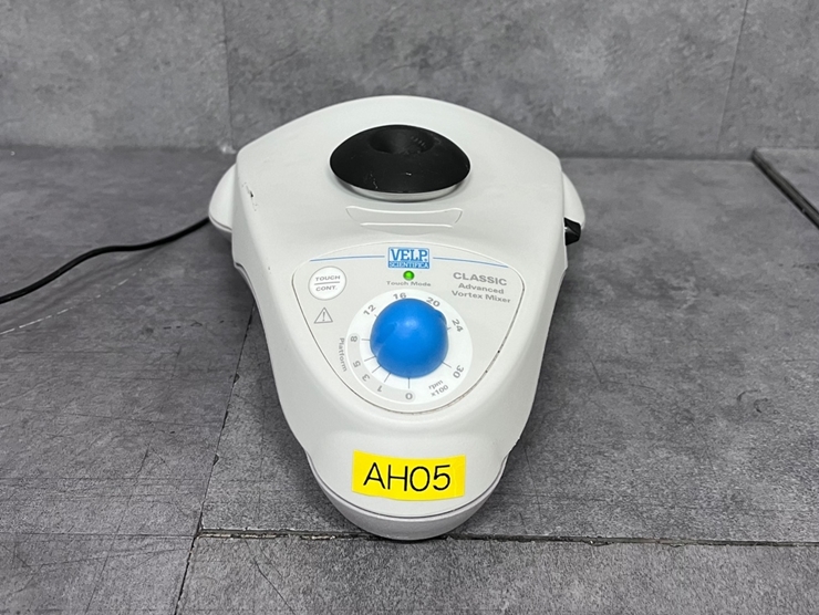 중고 VELP Scientifica F202A0173 CLASSIC Vortex Mixer (AH05)
