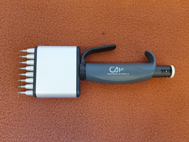 중고 Autoclavable Multichannel Pipettes 8채널 멀티 채널 피펫 / 10uL