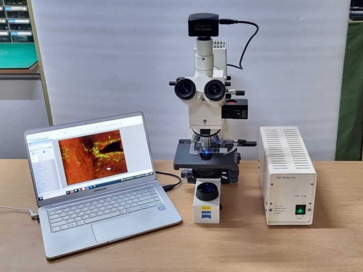 중고 ZEISS Axiolab 삼안 형광 현미경 (ZZ10)
