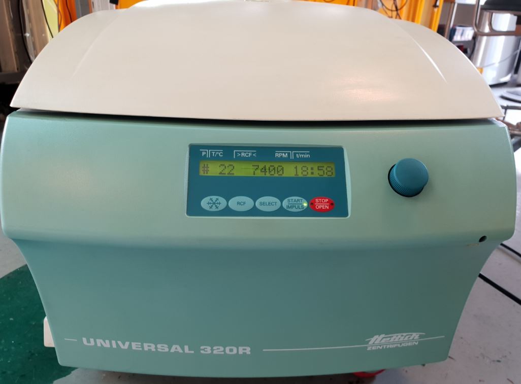 중고 Hettich Universal 320R 냉동 원심분리기 50ml X 6