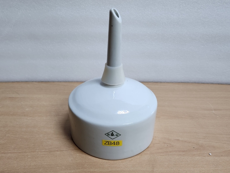 중고 Porcelain Buchner Funnel / 자제 부흐너 깔때기 (ZB48)