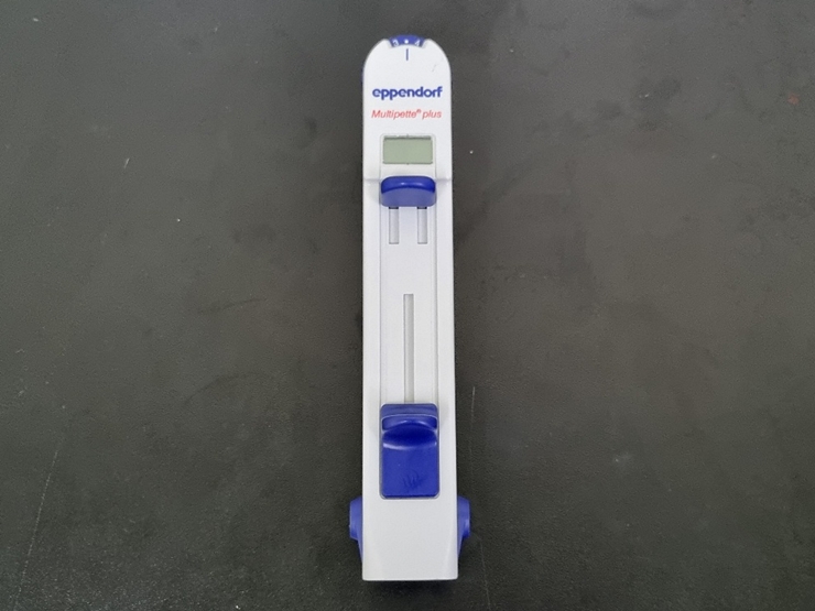 중고 Eppendorf-Multipipette plus 멀티 피펫 플러스 (AJW32)