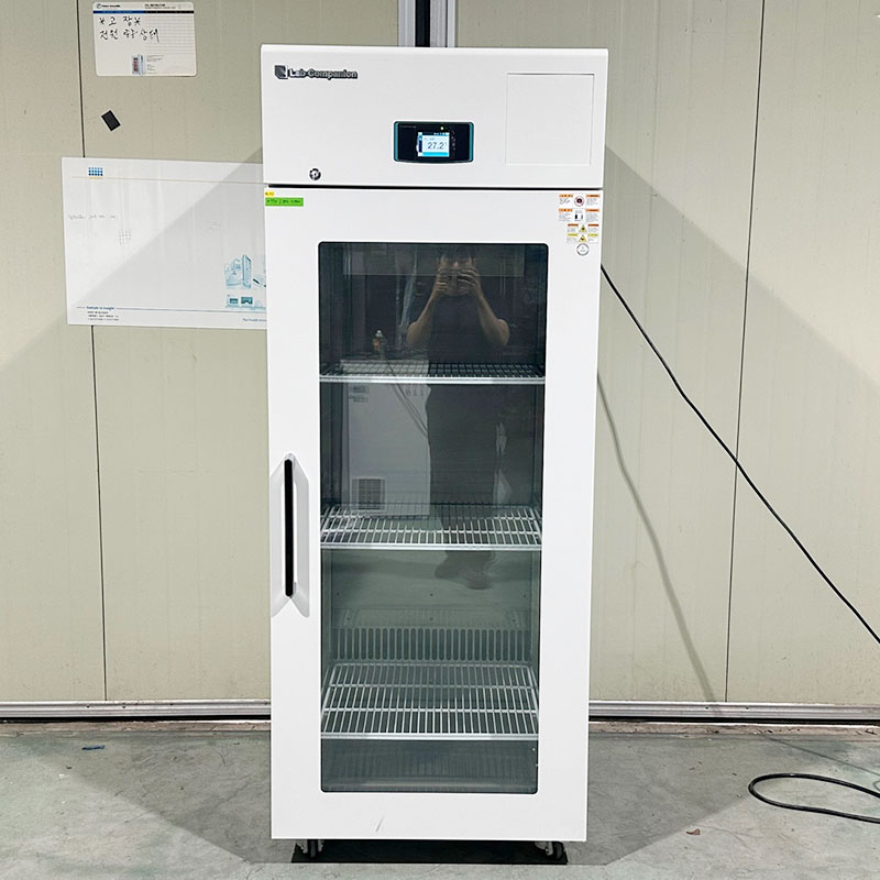 중고 JEIO TECH AAAE1123 CLG3-650G 냉장 시약장, 660L (BL52)