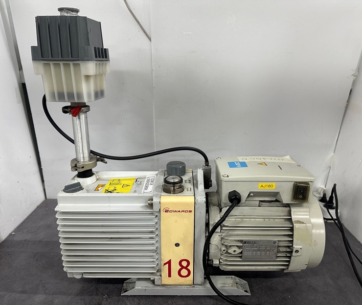 중고 Edwards Rotary Vane Vacuum Pump 진공 펌프 (AJ180)