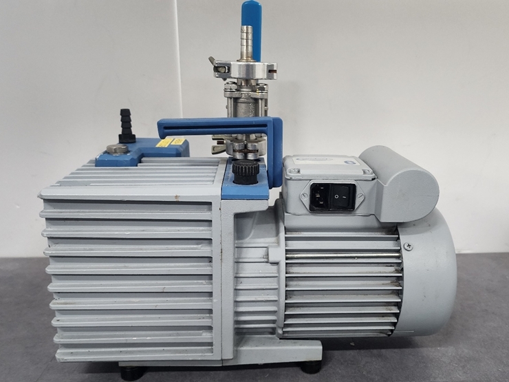 중고 VACUUBRAND ROTARY VANE VACUUM PUMP (AB264)