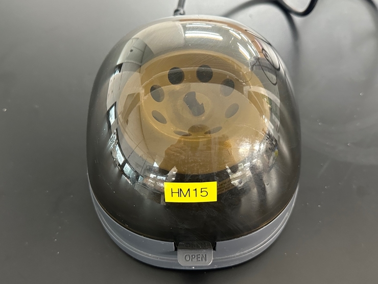 중고 LABTRON Centrifuge CF8 미니 원심분리기 (HM15)