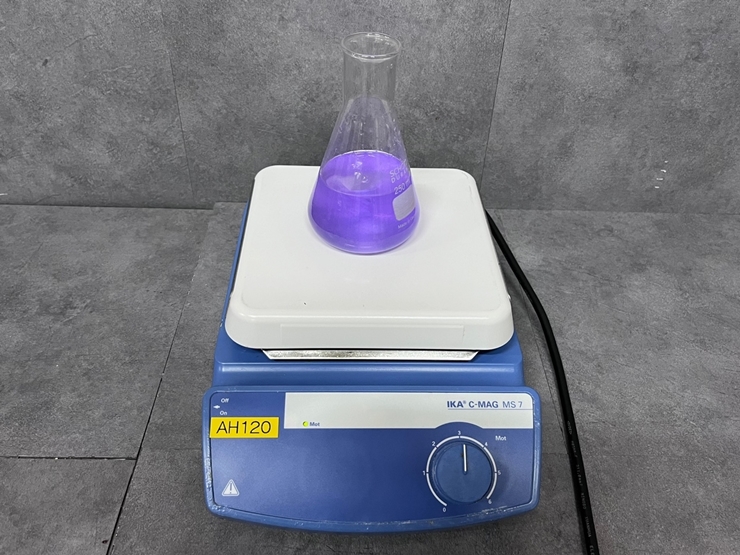중고 IKA C-MAG MS 7 자석 교반기 (AH120)