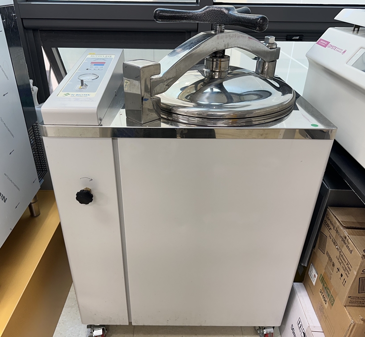 중고 엔바이오텍 NB-1100 오토크레이브, 100리터 (EM125)