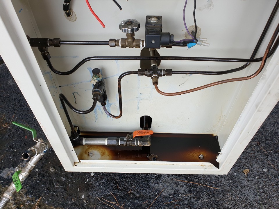 중고 오토크레이브 누전차단기 트립 수리