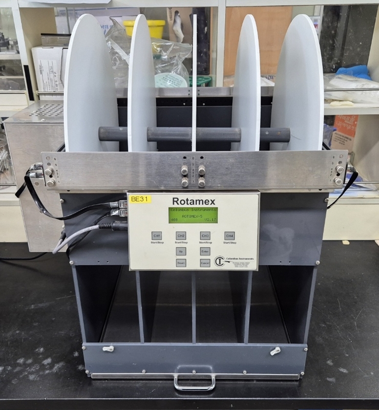 중고 ROTAMEX Rota-Rod / 근력측정기 Digital ROTA ROD / 축 사이 직경 30mm (BE31)