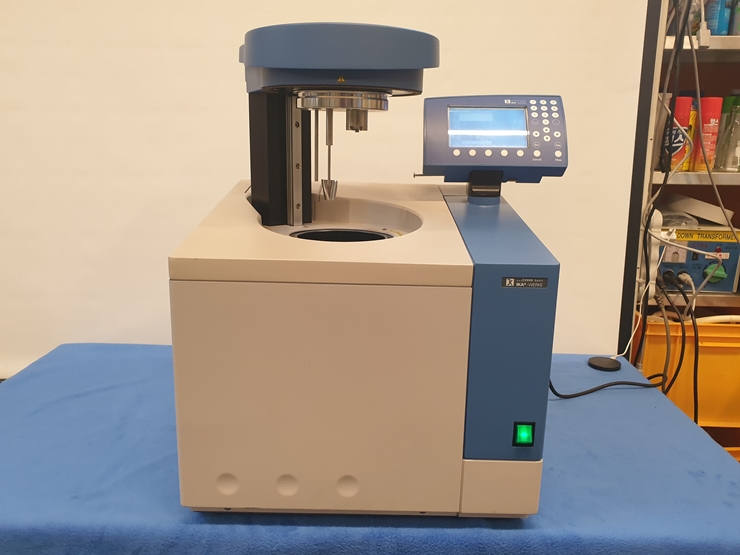 중고 IKA Werke C2000 Basic 칼로리 메타