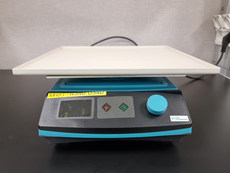중고 LAB COMPANION Microplate Shaker 쉐이커 (MH31)