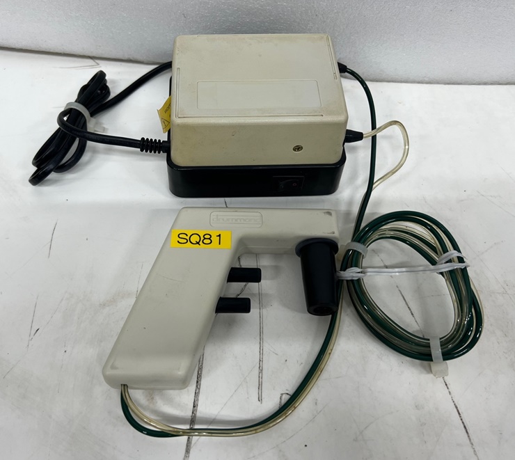 중고 Drummond 4-000-220 Pipette Controller, 5 mL/sec (SQ81)