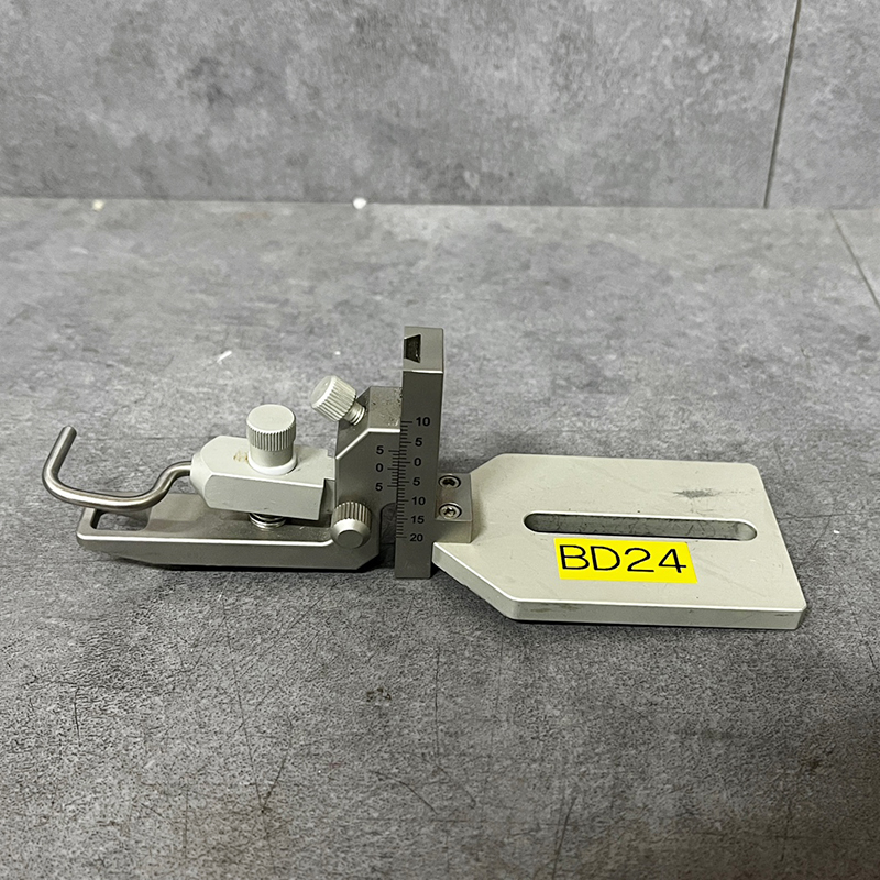 중고 HUAYON Rat Adaptor  쥐 머리 고정장치 (Right)  (BD24)