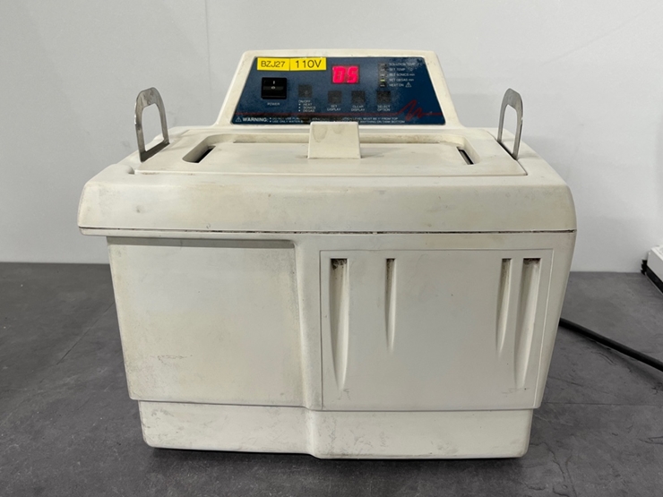 중고 BRANSON 2210R-DTH 초음파 세척기 (BZJ27)