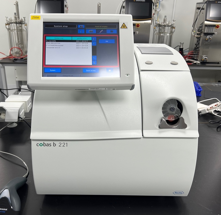 중고 Cobas B221 혈액 가스 분석기 시스템 (ZS58)