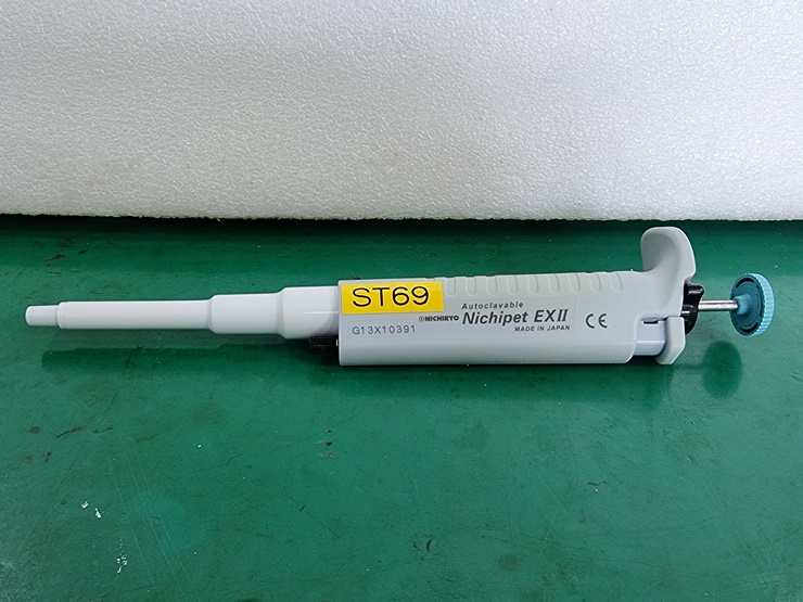 중고 Nichipet EXⅡ pipettor 100~1000μL (ST69)