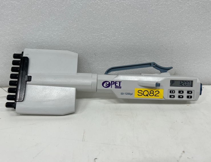 중고 Biohit ePET / 8채널 멀티 채널 피펫 / 50-1200µl (SQ82)