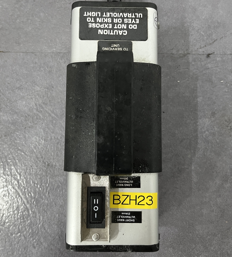 중고 Spectroline E-Series Handheld Lamps (BZH24)