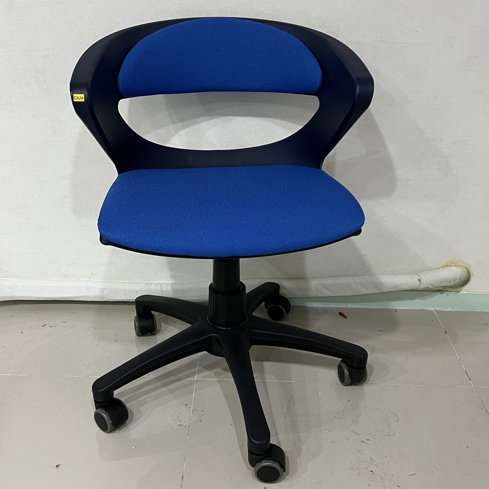 중고 회전형 연구실용 의자 (CI09)