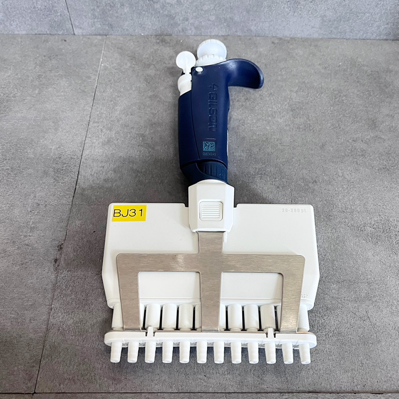 중고 Gilson / 12채널 멀티 피펫 12ch Multi pippet P200 (BJ31)