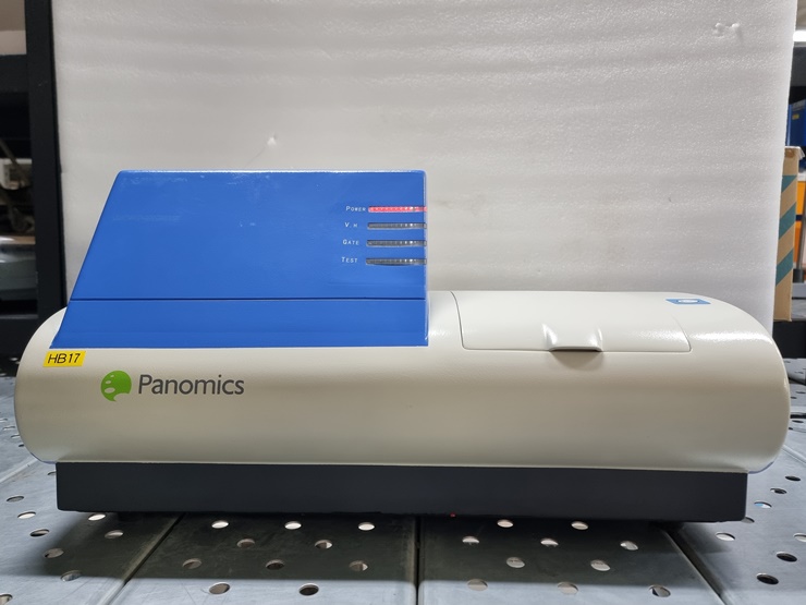 중고 PANOMICS L100 96웰 플레이트 화학발광 검출 분석기 (HB17)