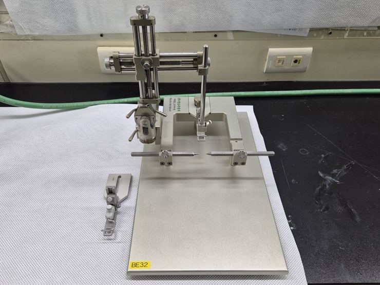 중고 정도비앤피 동물해부고정기 JD-SI-02 (BE32)